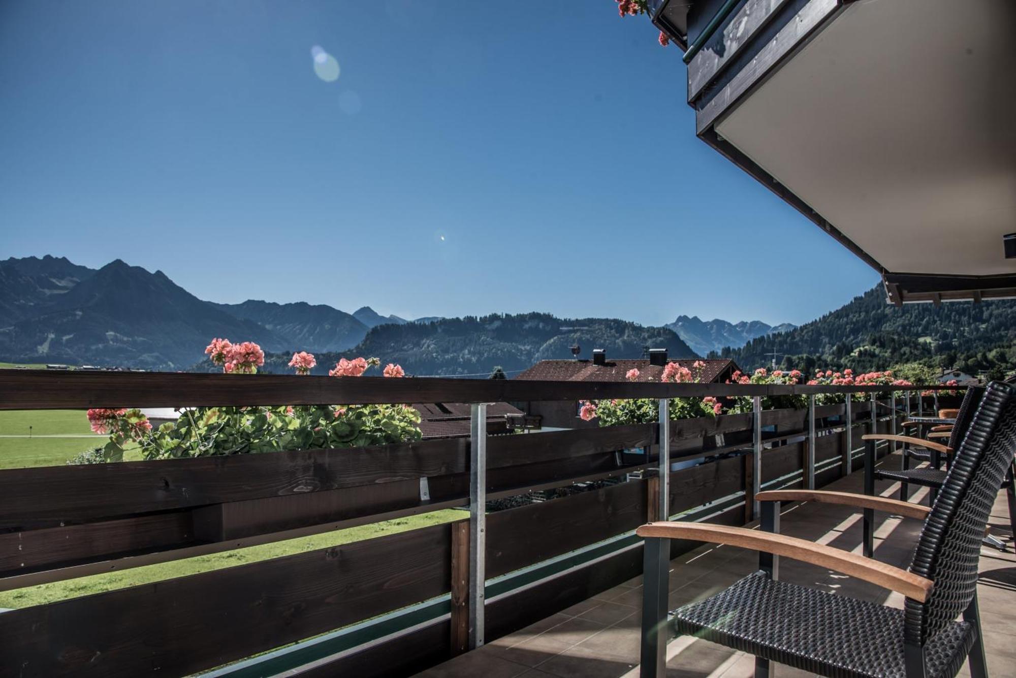Alpenhaus Steiner - Top-Ferienwohnungen - Sommer-Bergbahn Inklusive Bolsterlang Bagian luar foto